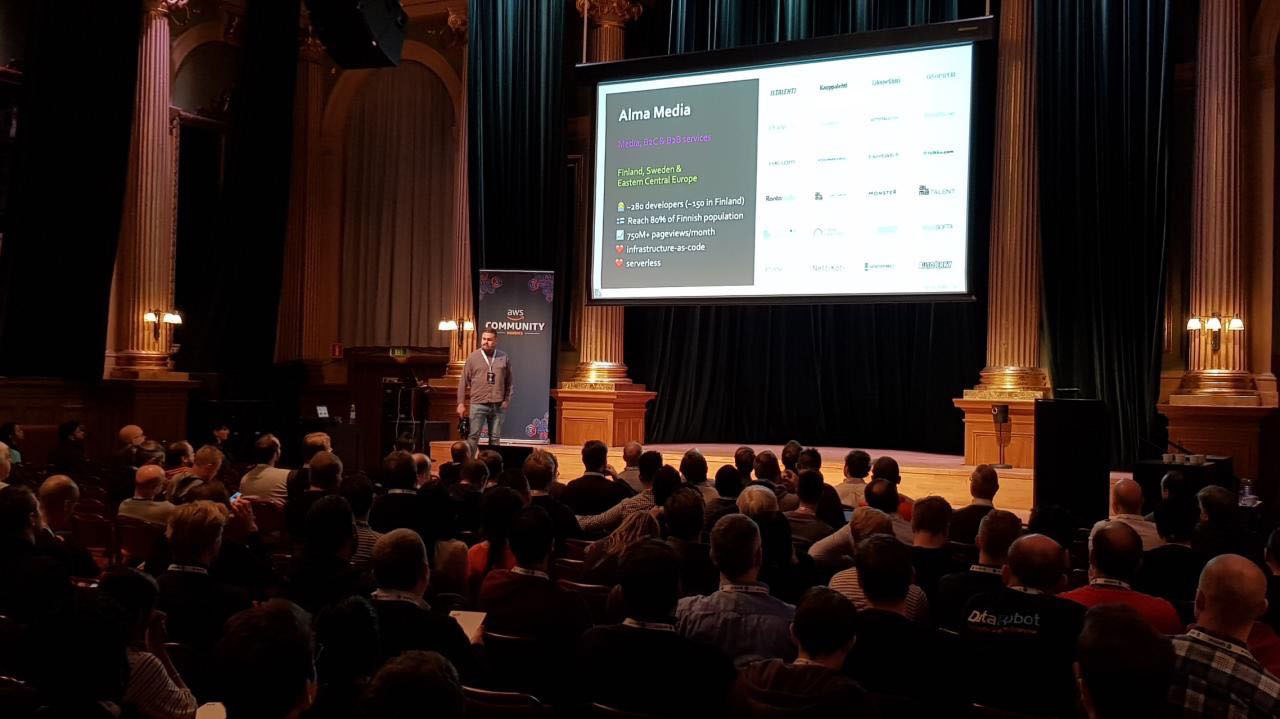 Ari speaking to audience